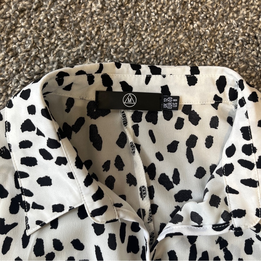 Missguided Animal Print Wrap Blouse Size 8 - Picture 4 of 4
